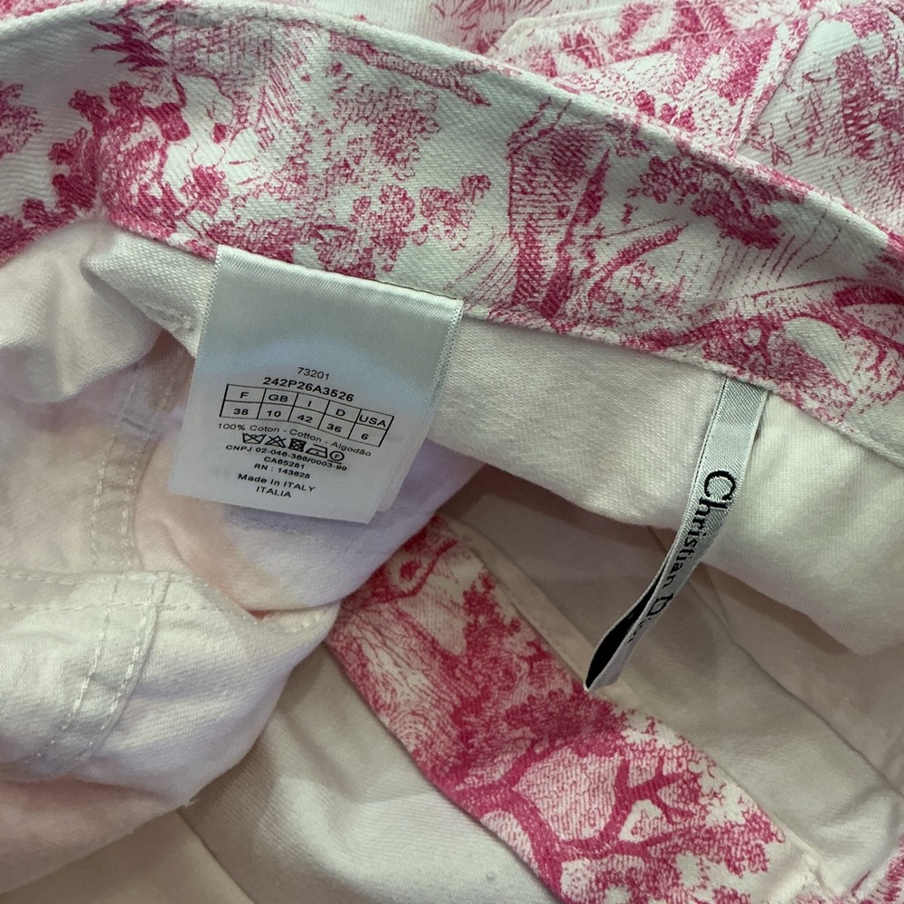 Christian Dior Shorts - Picture 5 of 5